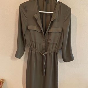 Mid length quarter sleeve dress